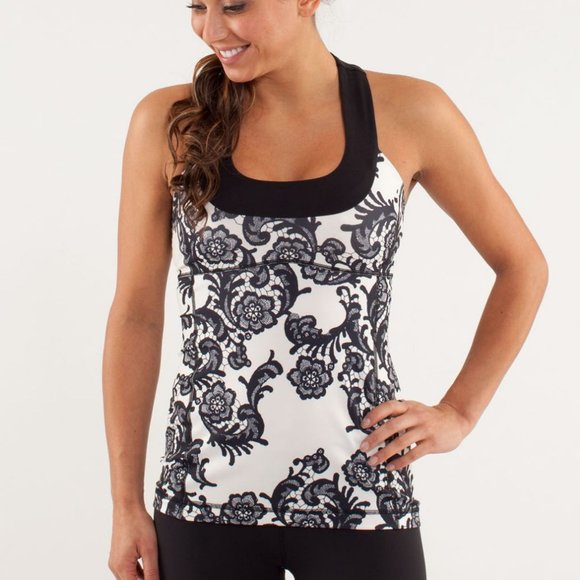 lululemon athletica B&W Lace Scoop Neck Tank - Picture 1 of 4